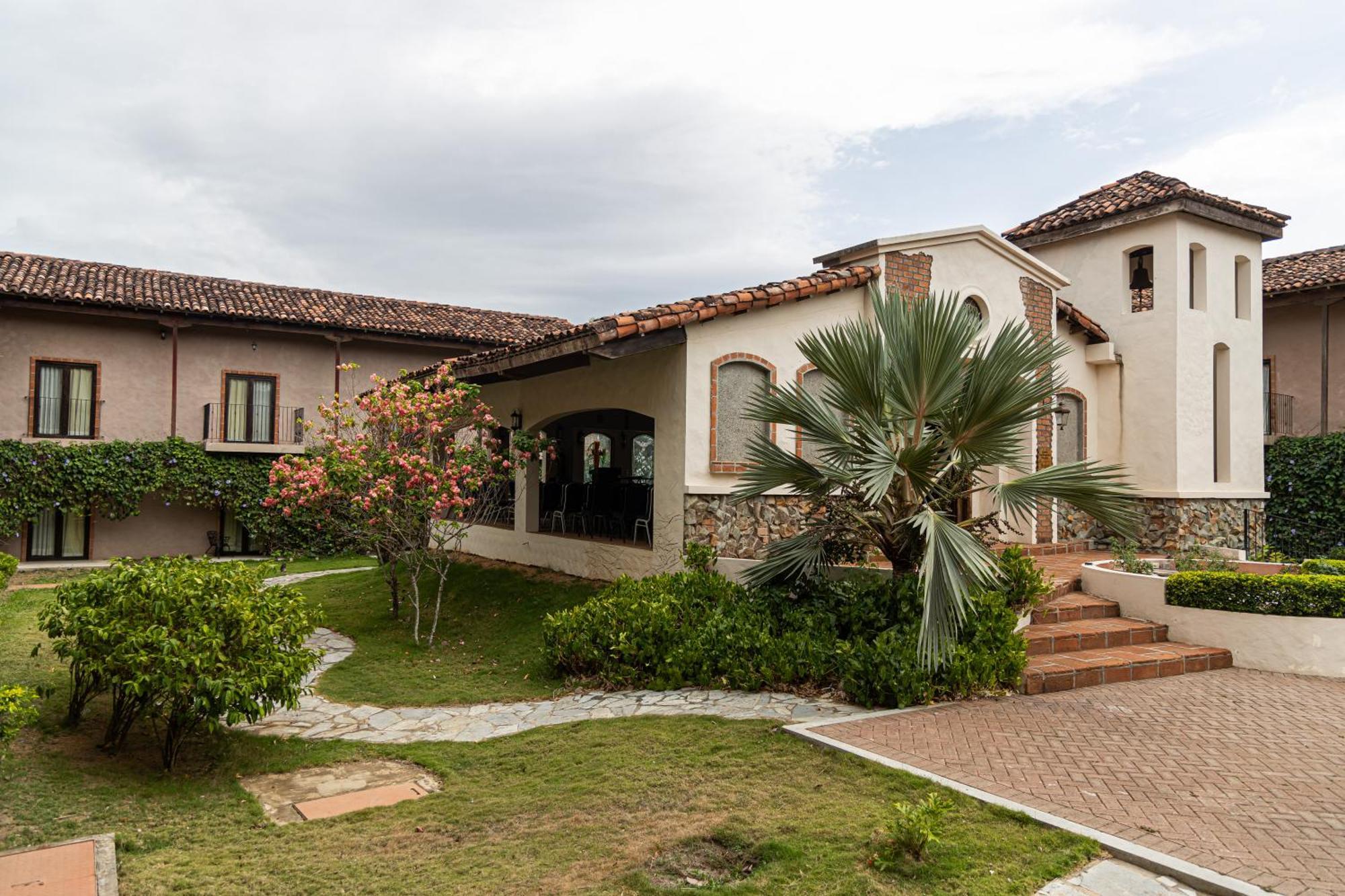 Hotel Cubita Boutique Resort & Spa Читре Экстерьер фото